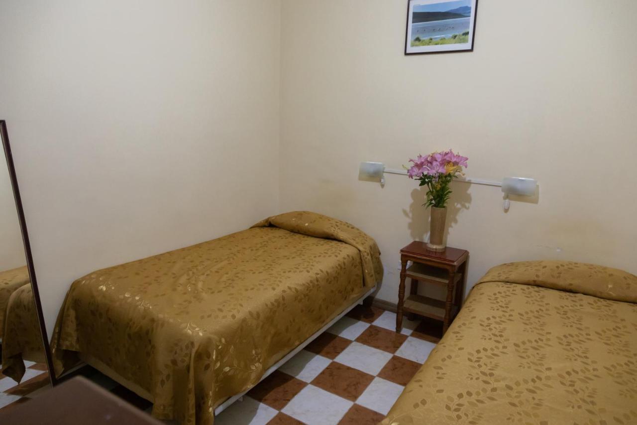 Julia Plaza Hotel Уюни Экстерьер фото