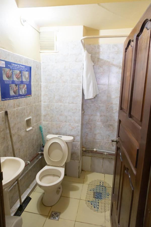 Julia Plaza Hotel Уюни Экстерьер фото