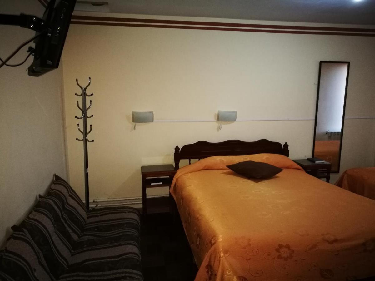 Julia Plaza Hotel Уюни Экстерьер фото